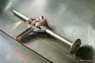 Volkswagen Beetle (oval window), 1956