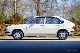 Alfa-Romeo-Alfasud-White-Bianco-Capodimonte-Weiss-02b.jpg