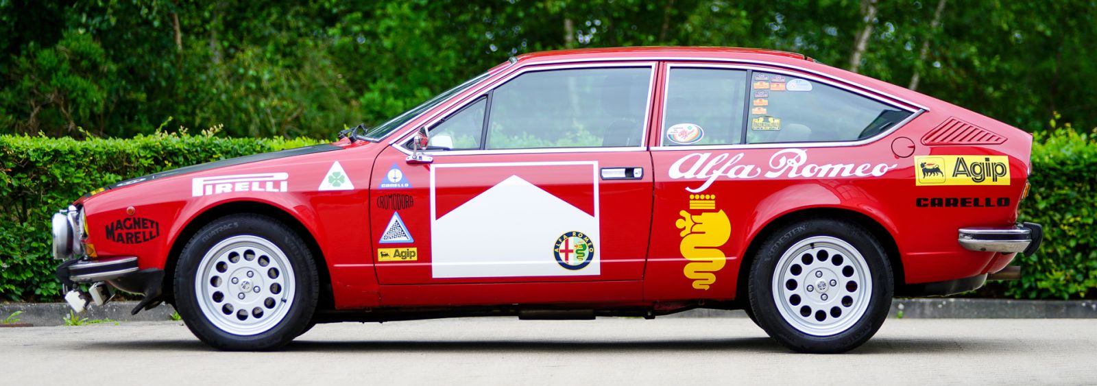 Alfa Romeo Alfetta 1800 GT rally car, 1975
