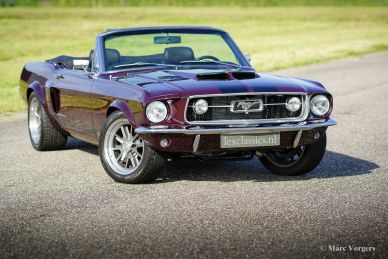 Ford Mustang convertible, 1966