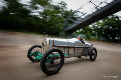 The Spirit of Brooklands – Captured in Colour