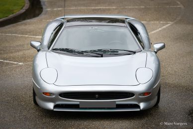 Jaguar XJ220, 1993