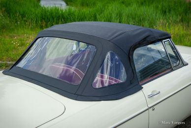 MG MGB roadster, 1966