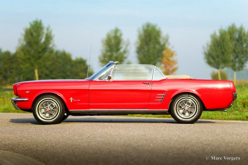 Ford Mustang convertible, 1966