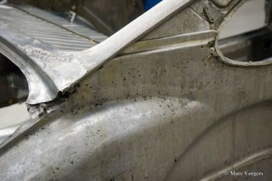 Porsche 911 2.0 SWB 1968 body restoration