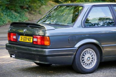 BMW 320 IS (E30), 1988
