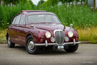 Daimler 250 V8, 1967