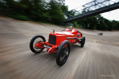 The Spirit of Brooklands – Captured in Colour