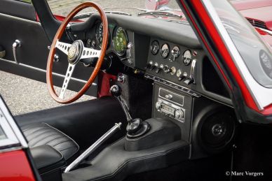 Jaguar E-type 4.2 FHC, 1965