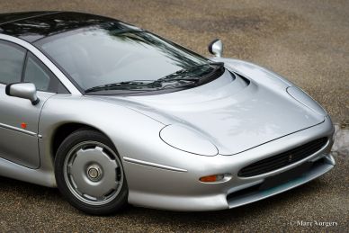 Jaguar XJ220, 1993