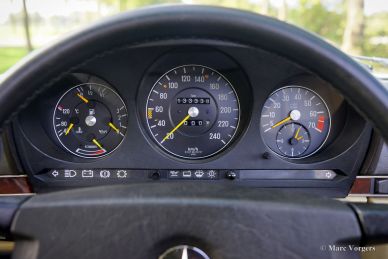 Mercedes-Benz 300 SL (R107), 1987