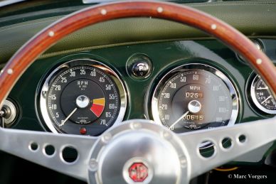 MG MGA 1500 roadster, 1956