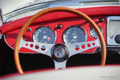 MG MGA Twin-Cam roadster, 1958