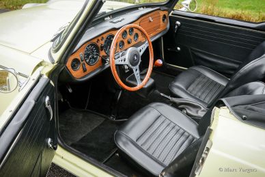 Triumph TR 250, 1968