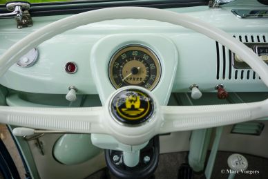 Volkswagen Type 2 T1 Samba 21-window Deluxe, 1966 Restoration