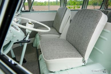 Volkswagen Type 2 T1 Samba 21-window Deluxe, 1966 Restoration