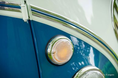 Volkswagen Type 2 T1 Samba 21-window Deluxe, 1966 Restoration