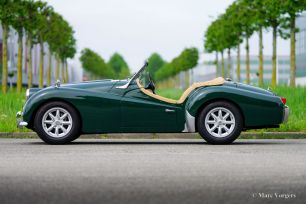 Triumph-TR-3-TR3-A-1959-British-Racing-Green-Vert-Gruen-Groen-02.jpg