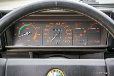 Alfa Romeo 75 2.0 Twin Spark, 1988