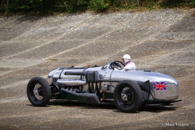 The Spirit of Brooklands – Captured in Colour