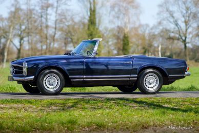 Mercedes-Benz 230 SL 