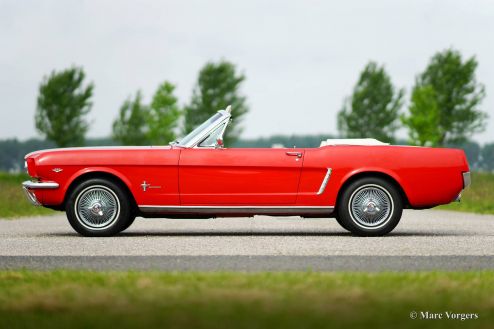 Ford Mustang convertible, 1965