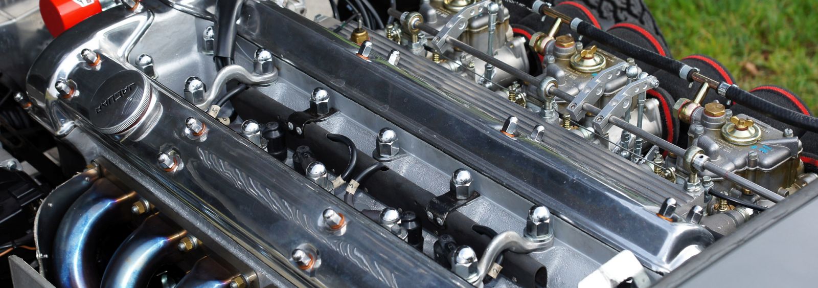 The 300 BHP Jaguar E-type 4.2 Litre OTS