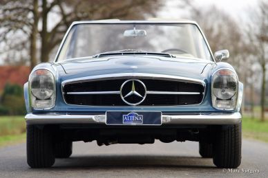 Mercedes-Benz 230 SL 'Pagode', 1964