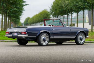 Mercedes-Benz 230 SL ‘Pagode’, 1966
