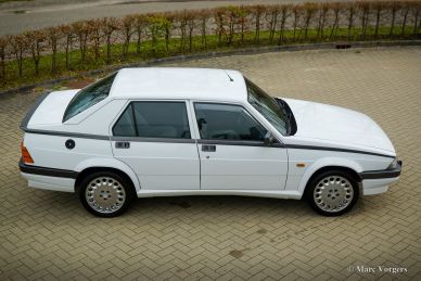 Alfa Romeo 75 2.0 Twin Spark, 1988
