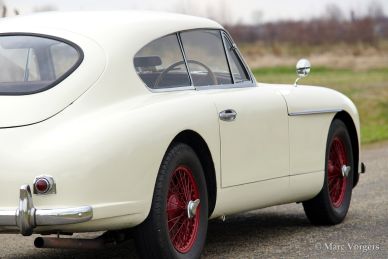 Aston Martin DB2/4, 1955