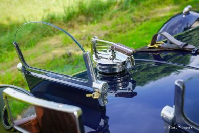 Bentley ‘Old Number One’ by Racing Green Engineering, 1948