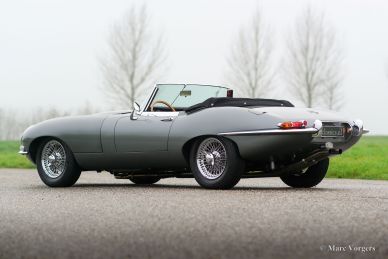 Jaguar E-Type 4.2 Litre roadster, 1968