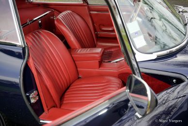 Jaguar E-type 4.2 Litre S1 FHC, 1965