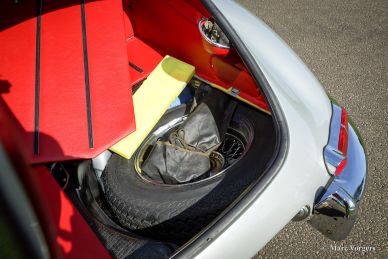 Jaguar E-type 4.2 FHC, 1967