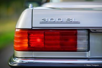 Mercedes-Benz 300 SL (R107), 1987