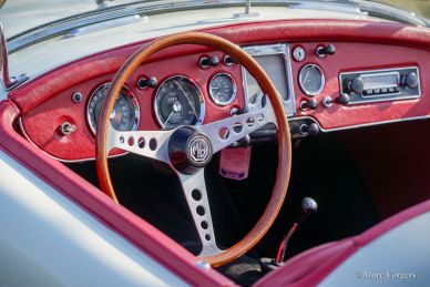 MG MGA Twin-Cam roadster, 1958