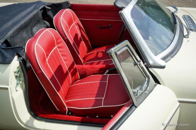 MG MGB roadster, 1966