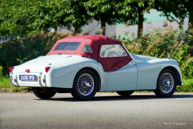 Triumph TR2 ‘Long Door’, 1954